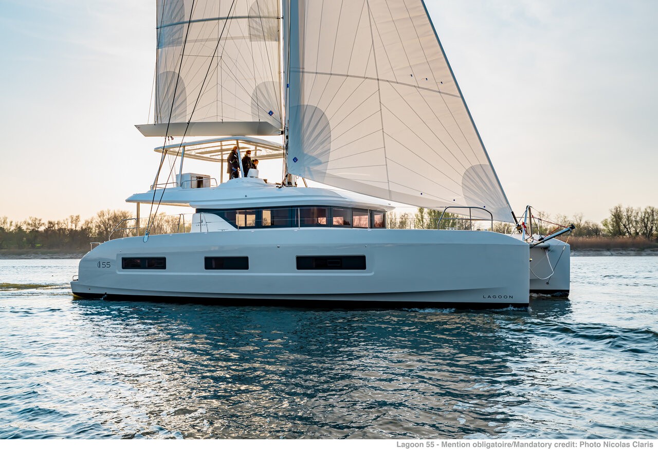 Lagoon 55, Black Caviar | Yacht Charter Croatia