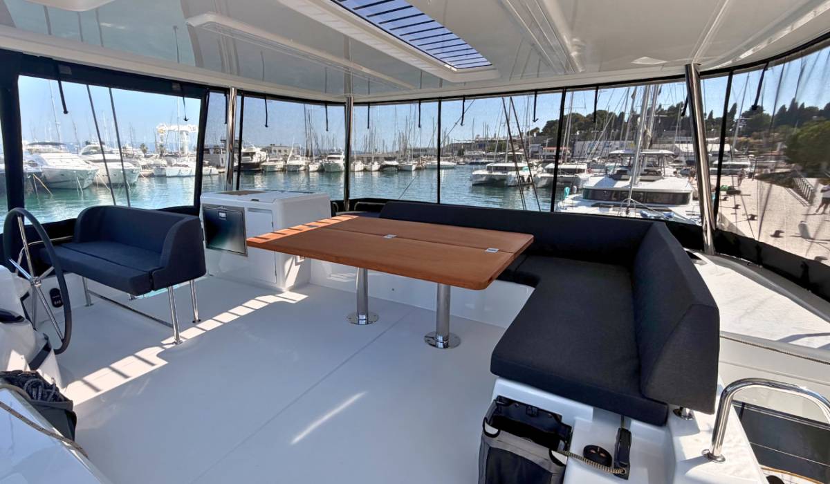 Lagoon 55, New | Yacht Charter Croatia