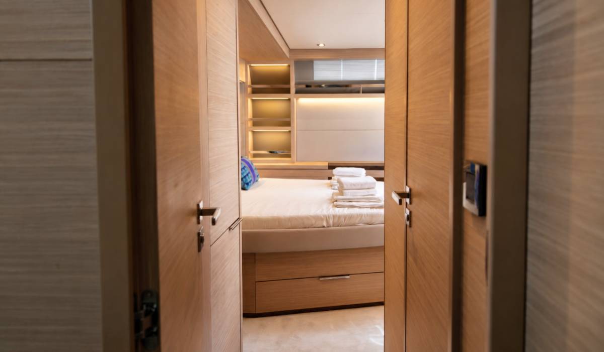 Lagoon 55, New | Yacht Charter Croatia