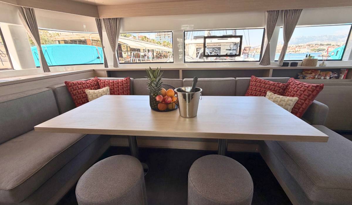 Lagoon 55, New | Yacht Charter Croatia