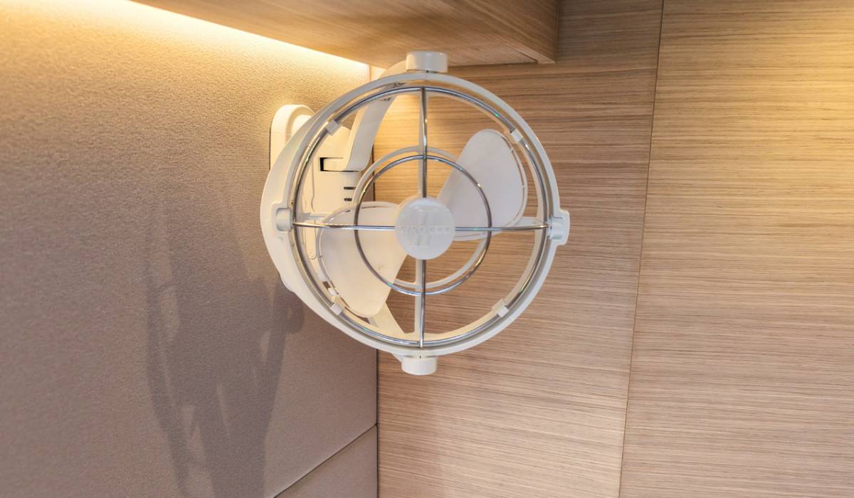 Lagoon 55, New | Yacht Charter Croatia