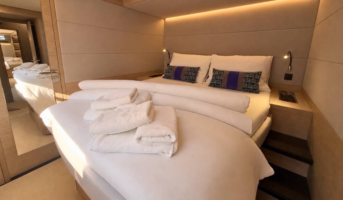 Lagoon 55, New | Yacht Charter Croatia