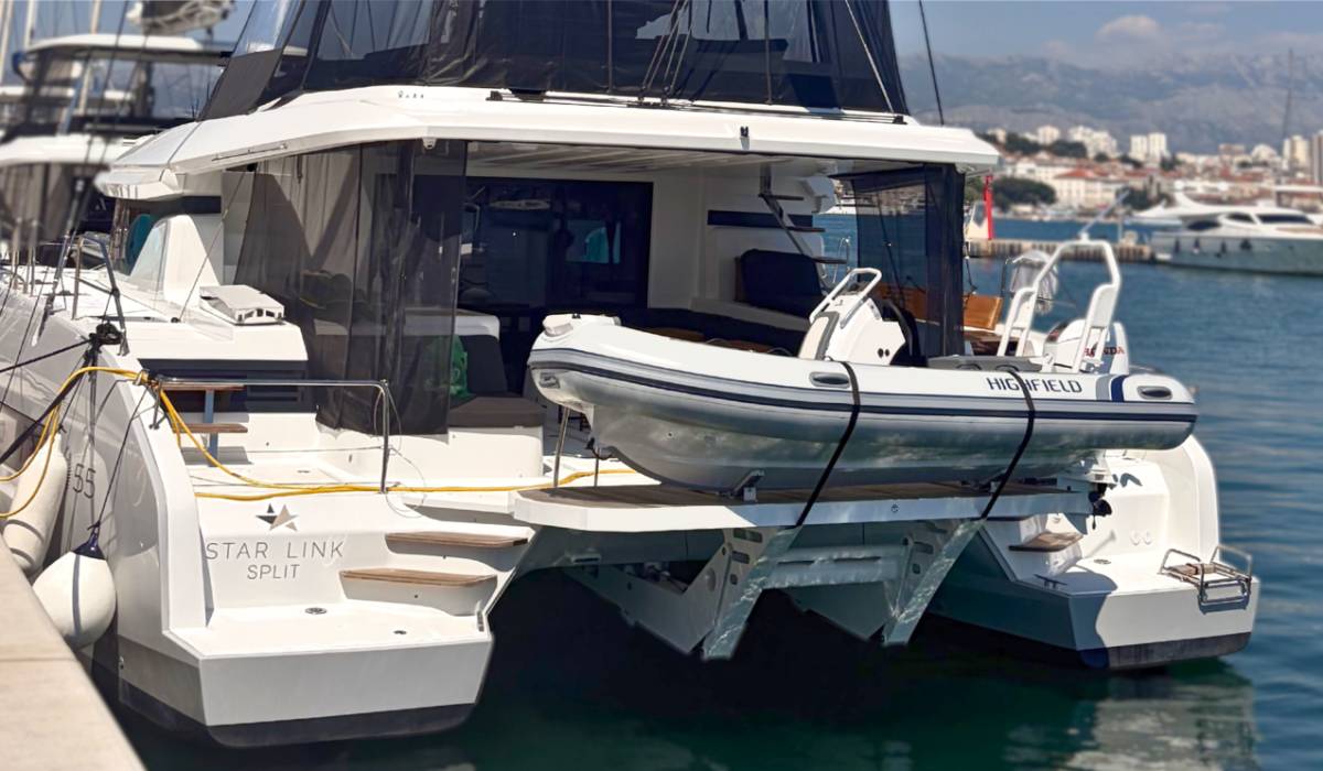 Lagoon 55, New | Yacht Charter Croatia