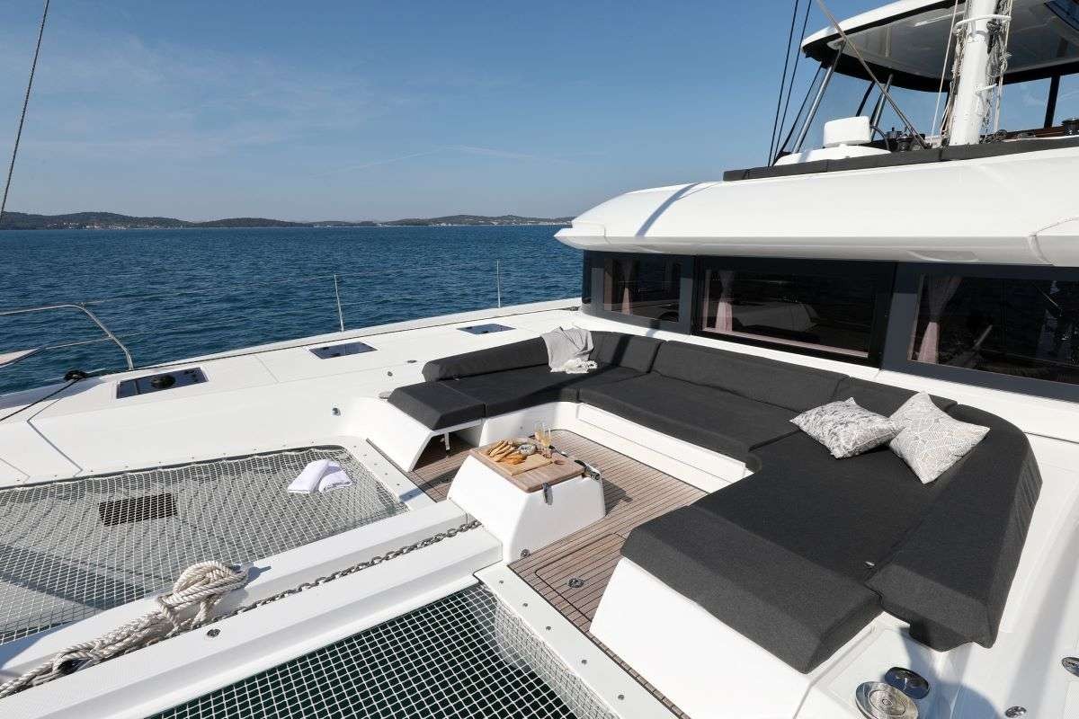 Lagoon 55, Champagne Please | Yacht Charter Croatia