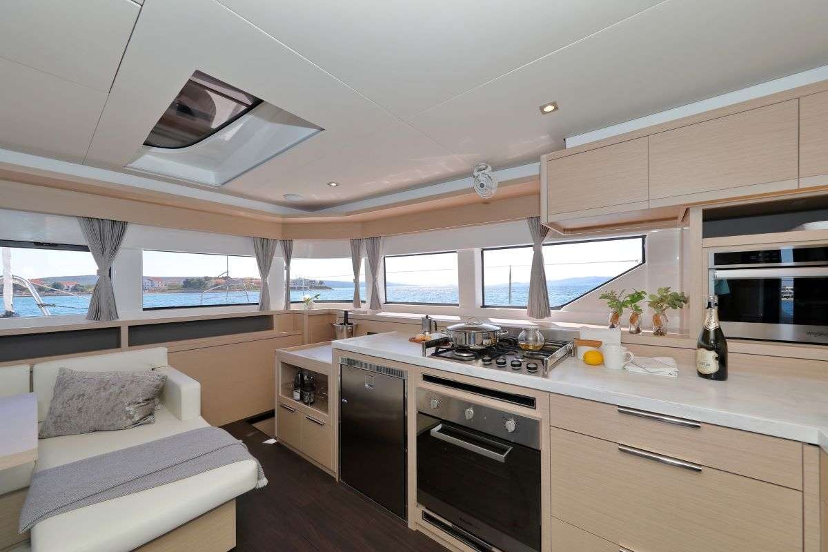 Lagoon 55, Champagne Please | Yacht Charter Croatia