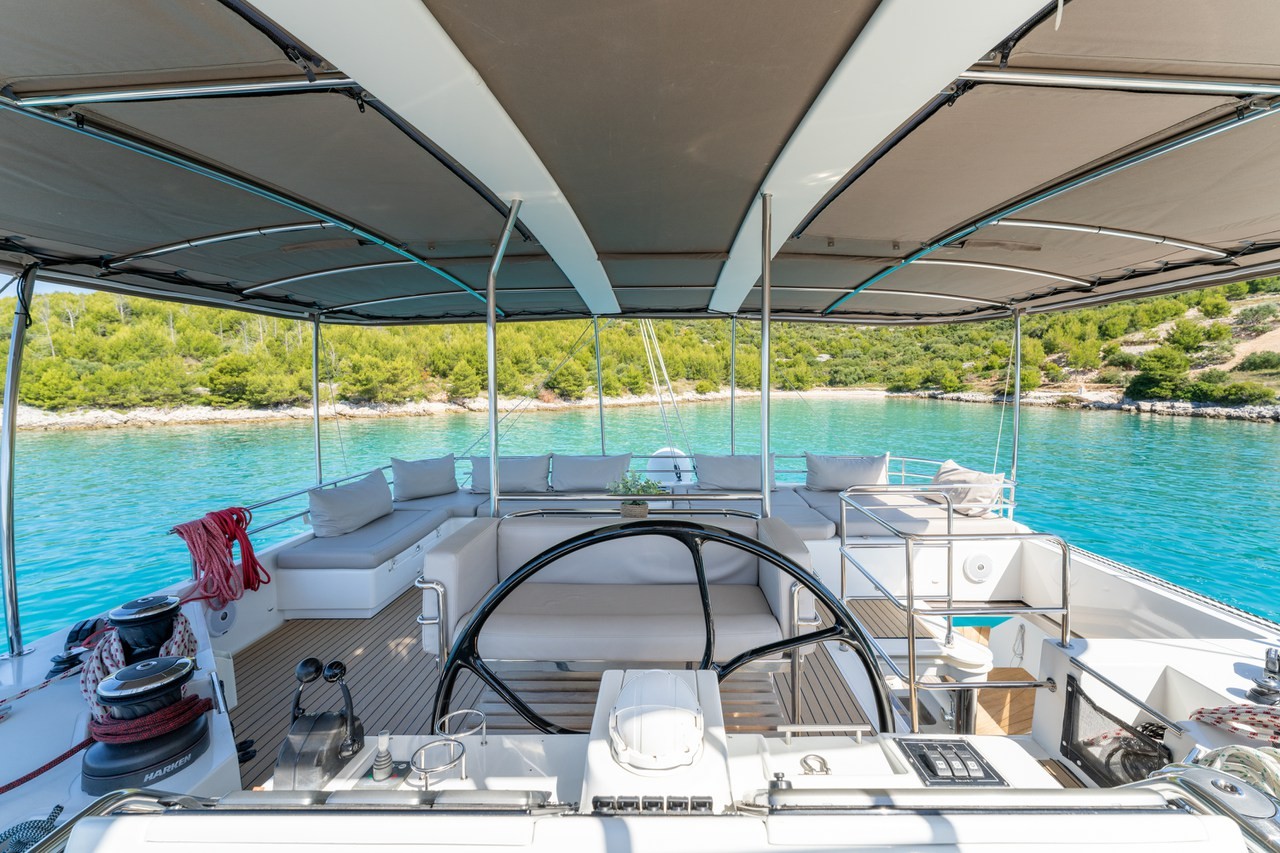 Lagoon 560, Cool Change | Yacht Charter Croatia