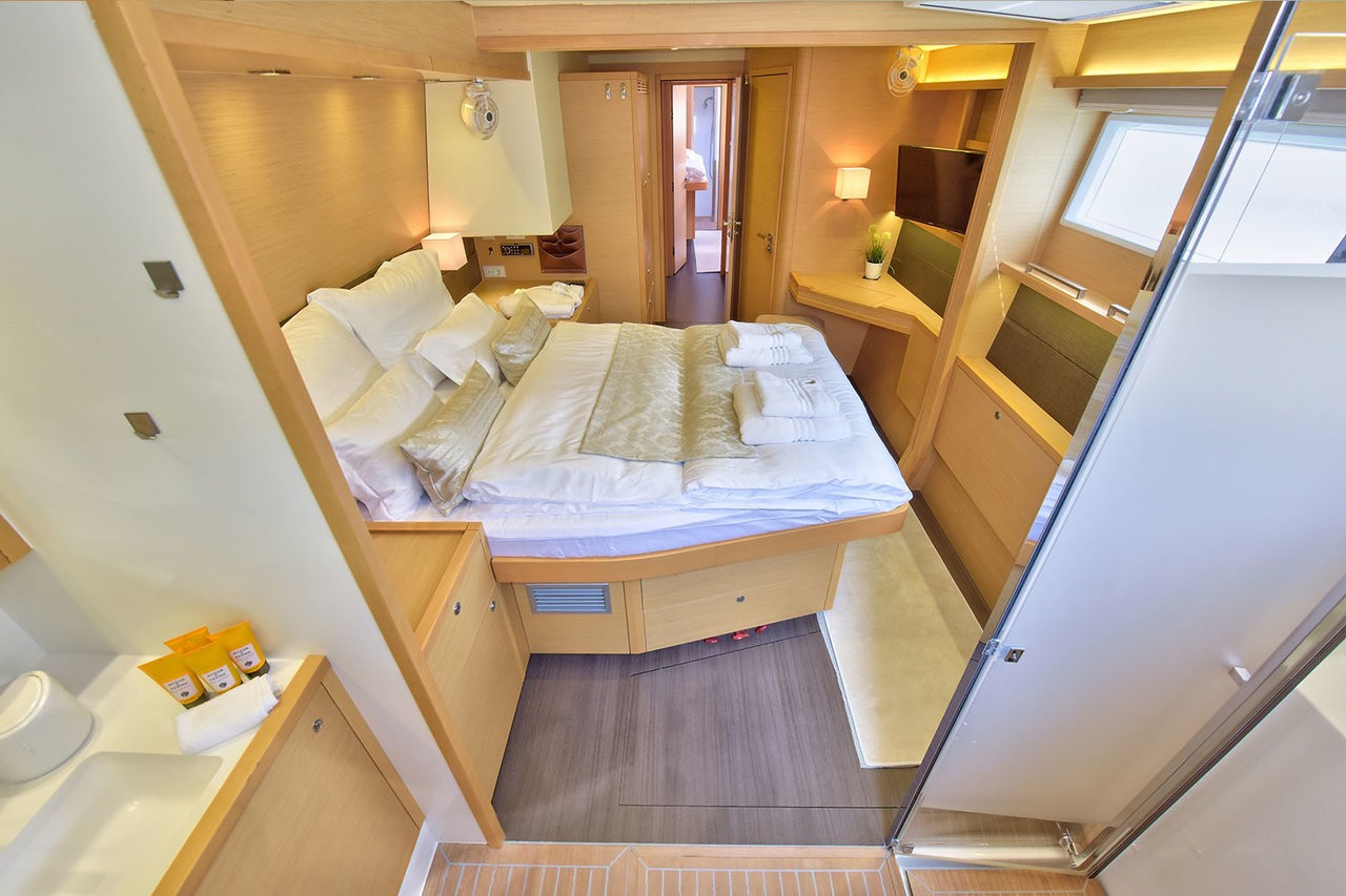Lagoon 620, Adriatic Lion | Yacht Charter Croatia