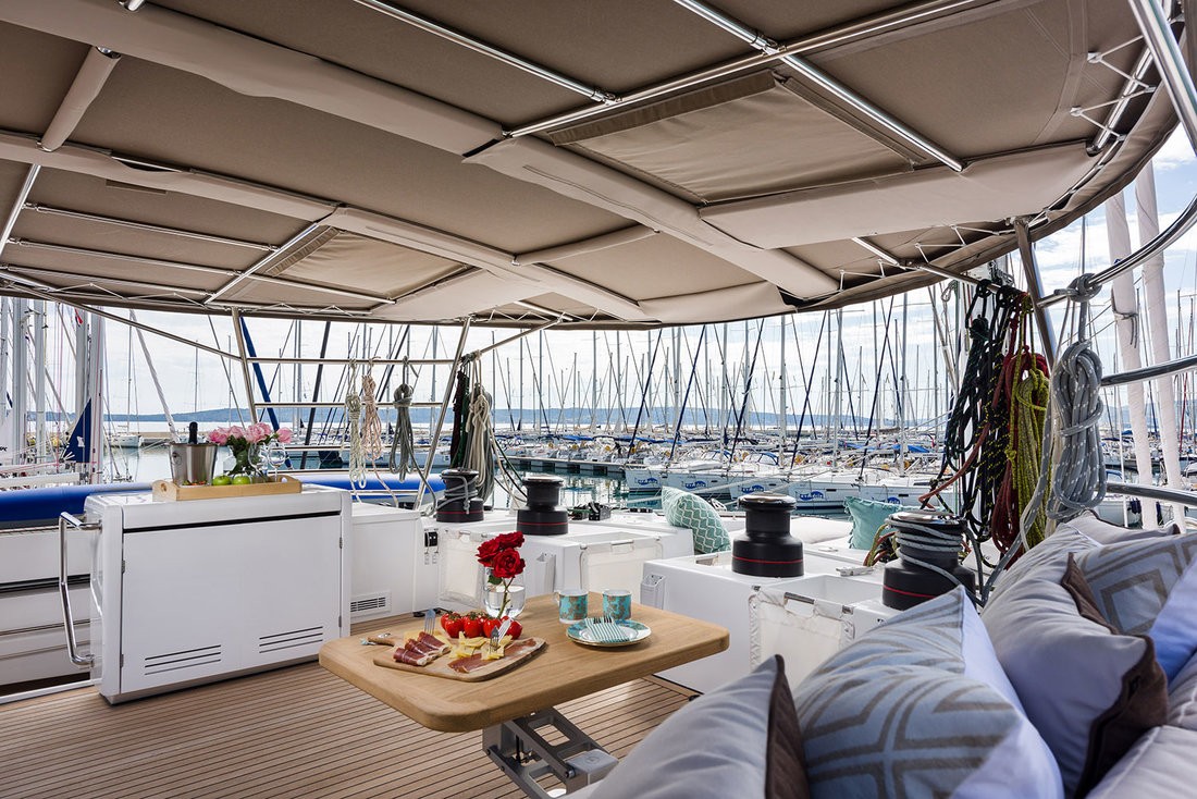 Lagoon 620, Opal | Yacht Charter Croatia