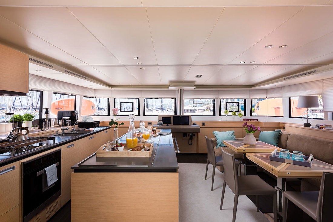 Lagoon 620, Opal | Yacht Charter Croatia