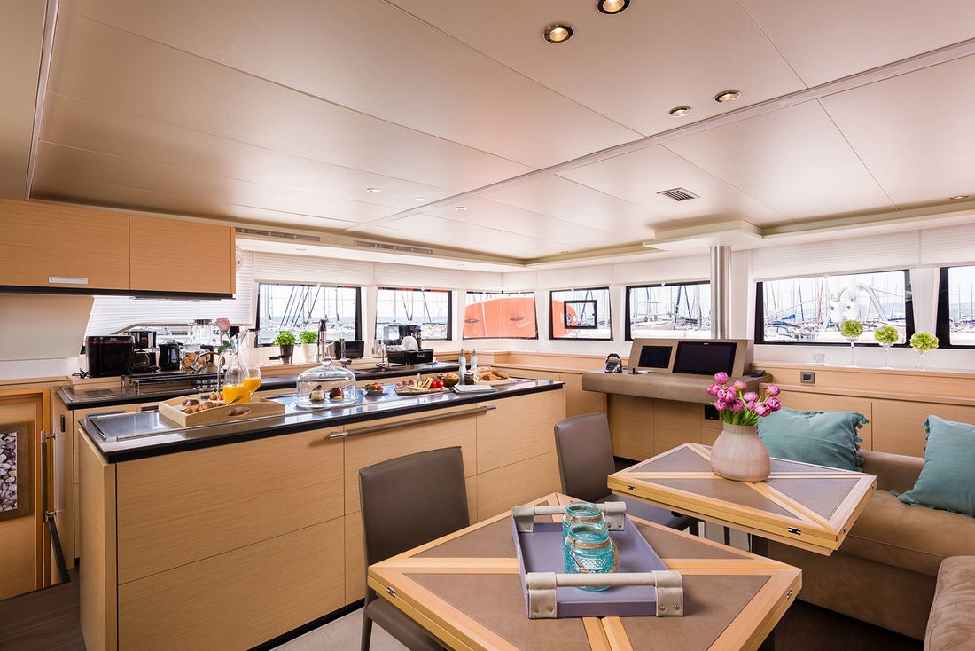 Lagoon 620, Opal | Yacht Charter Croatia