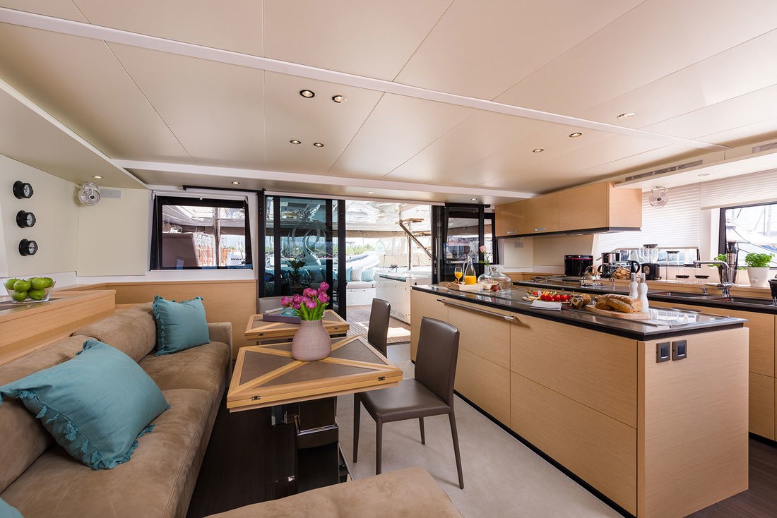 Lagoon 620, Opal | Yacht Charter Croatia