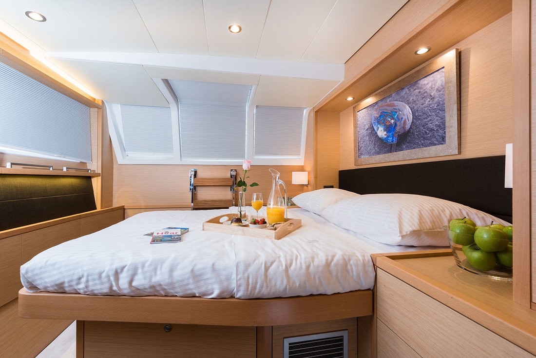 Lagoon 620, Opal | Yacht Charter Croatia