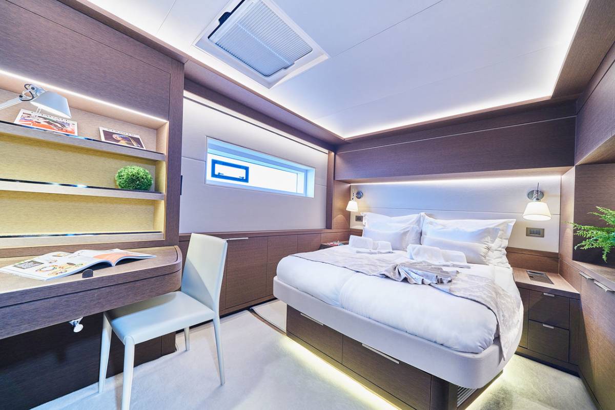 Lagoon 77, Adriatic Dragon | Yacht Charter Croatia