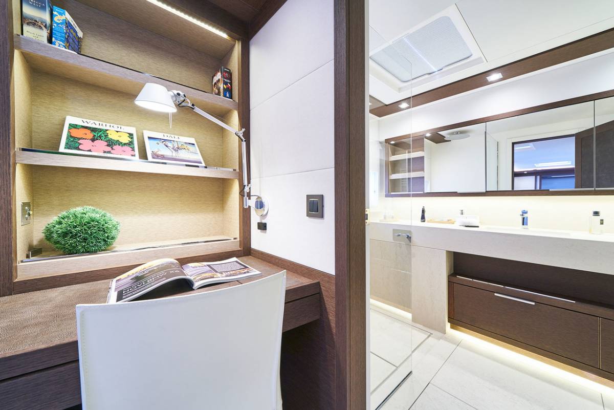 Lagoon 77, Adriatic Dragon | Yacht Charter Croatia