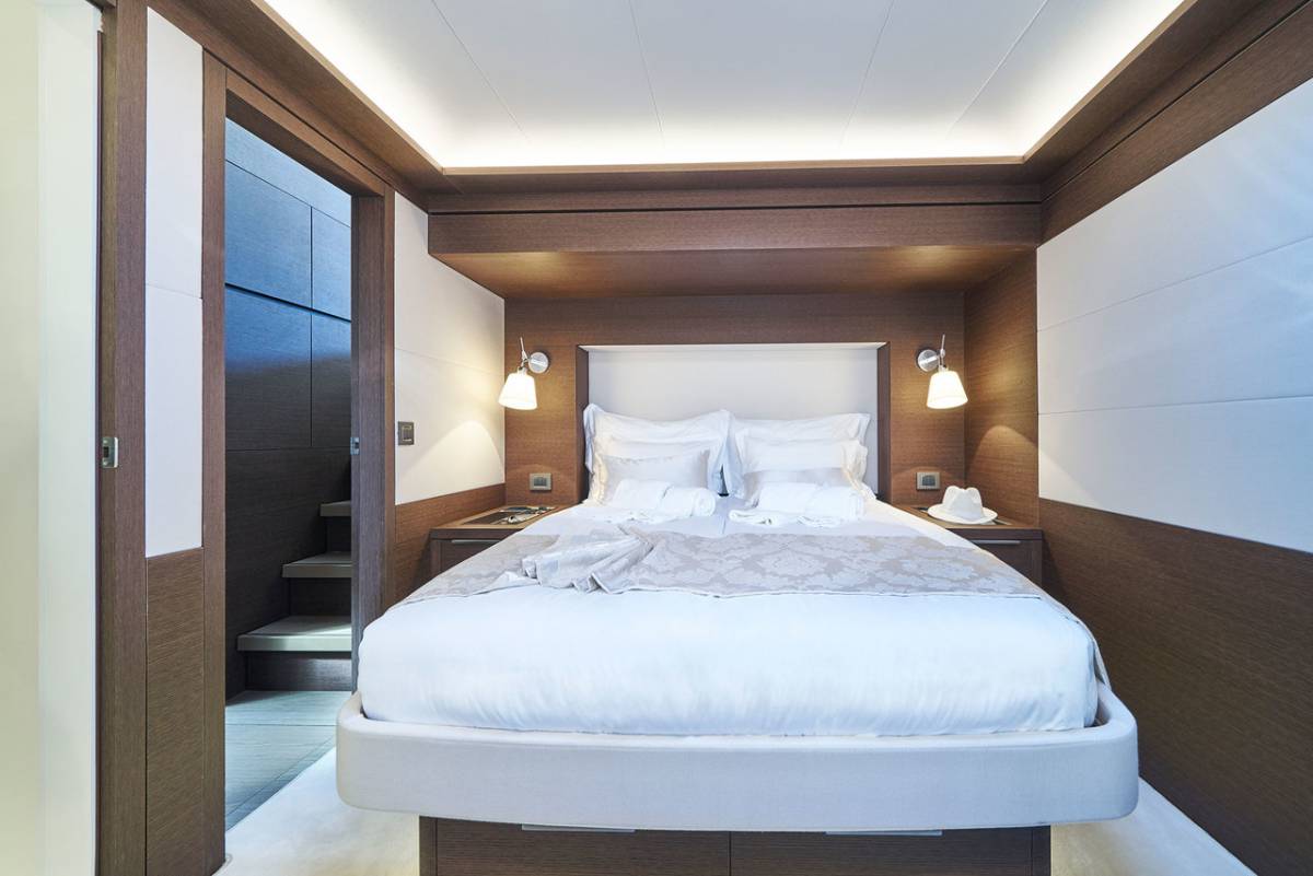 Lagoon 77, Adriatic Dragon | Yacht Charter Croatia