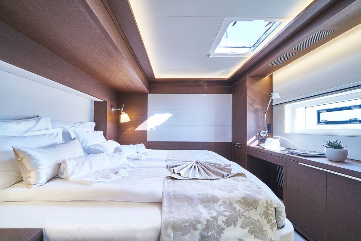 Lagoon 77, Adriatic Dragon | Yacht Charter Croatia