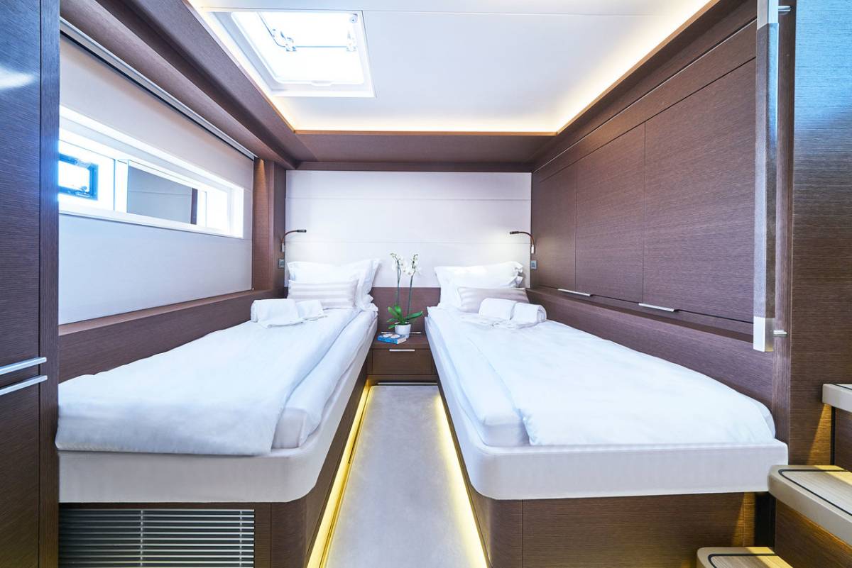 Lagoon 77, Adriatic Dragon | Yacht Charter Croatia