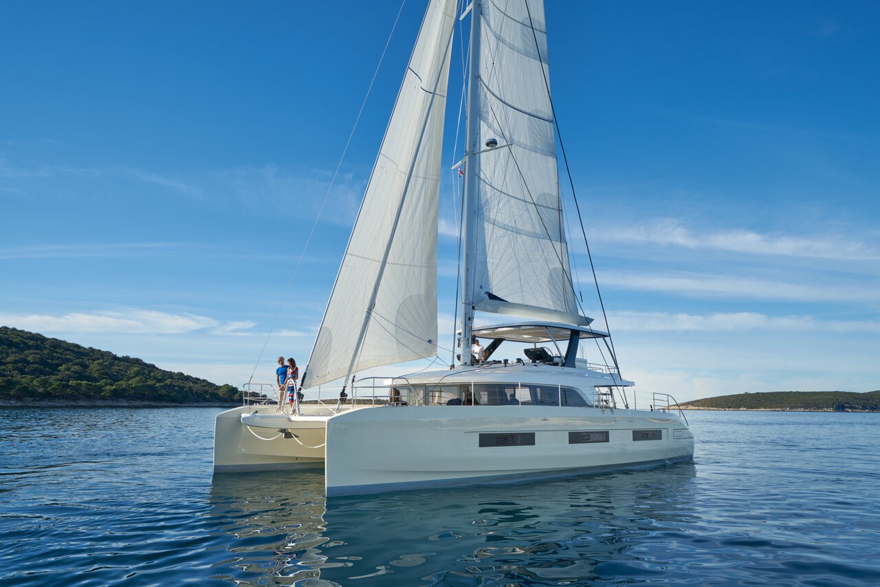 Lagoon Sixty 5, Amada Mia - CREWED | Yacht Charter Croatia