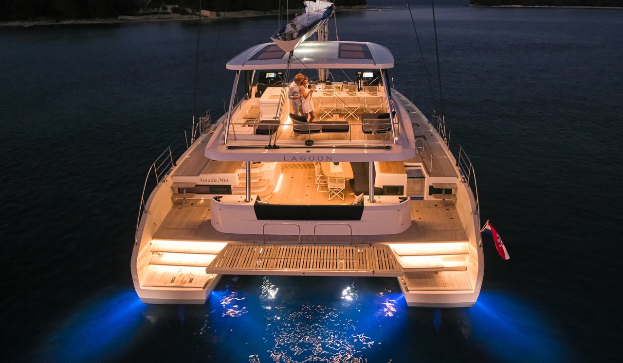 Lagoon Sixty 5, Amada Mia - CREWED | Yacht Charter Croatia