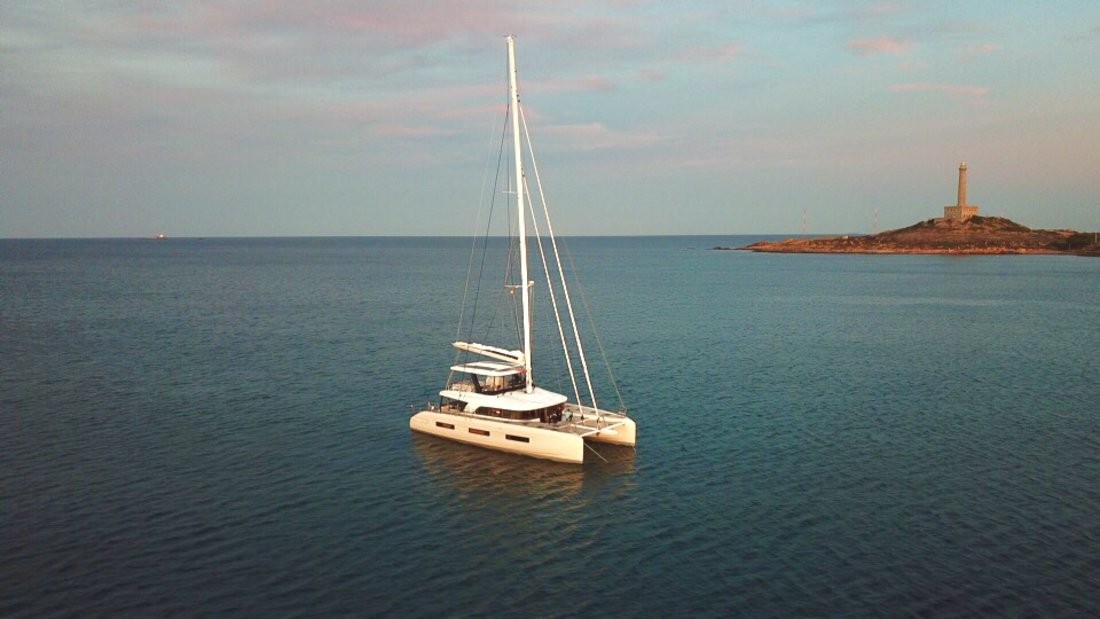 Lagoon Sixty 5, TriWing Endor | Yacht Charter Croatia