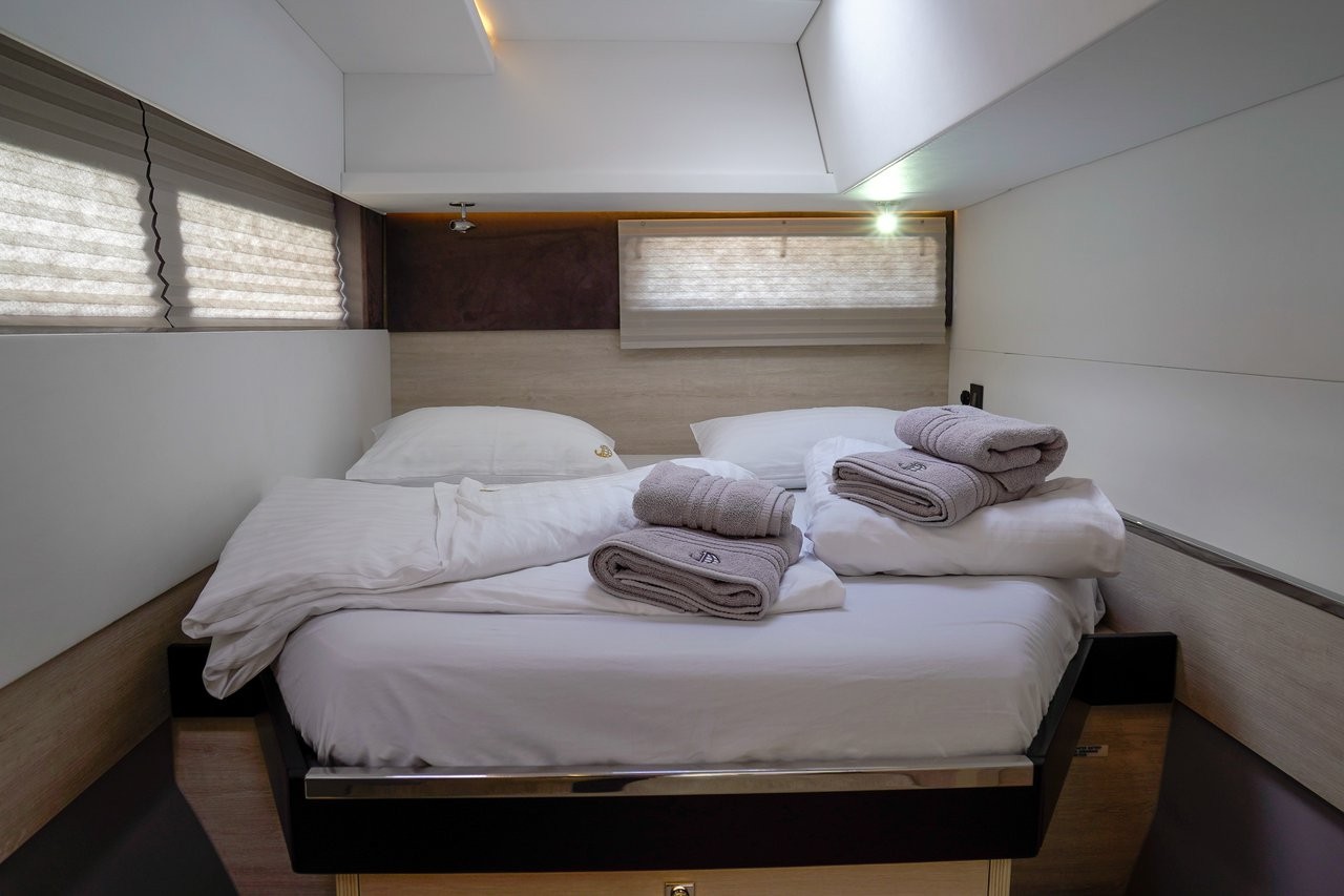 Leopard 45, Manaphy | Yacht Charter Croatia