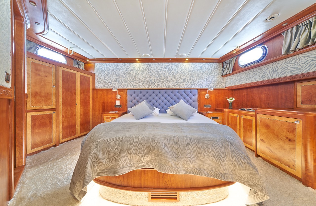 Lotus, Lotus | Yachtcharter Kroatien