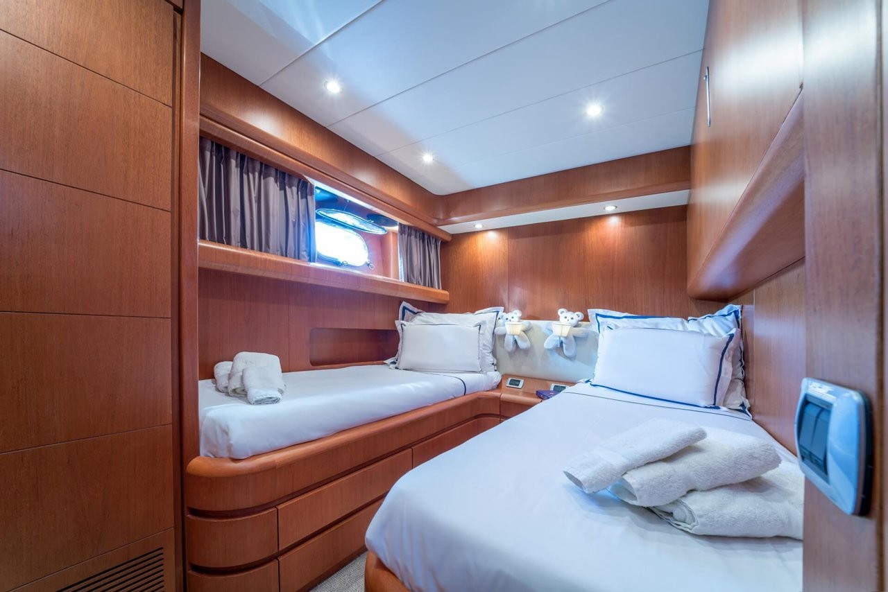 Maiora 20S, Jantar | Yacht Charter Croatia