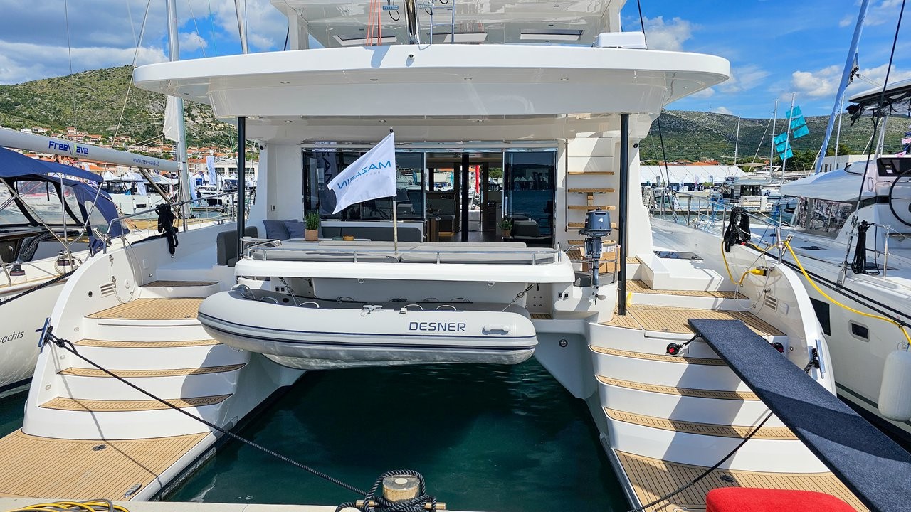Mazarin 55, October | Yacht Charter Croatia