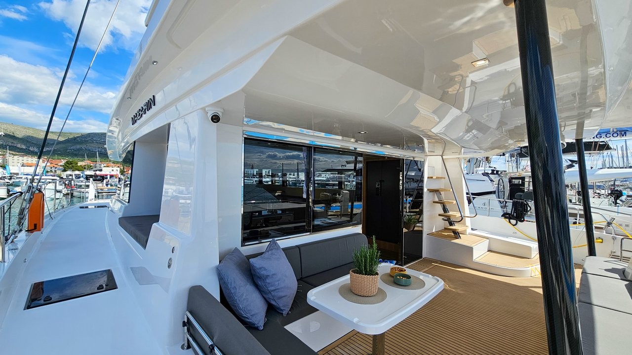 Mazarin 55, October | Yacht Charter Croatia