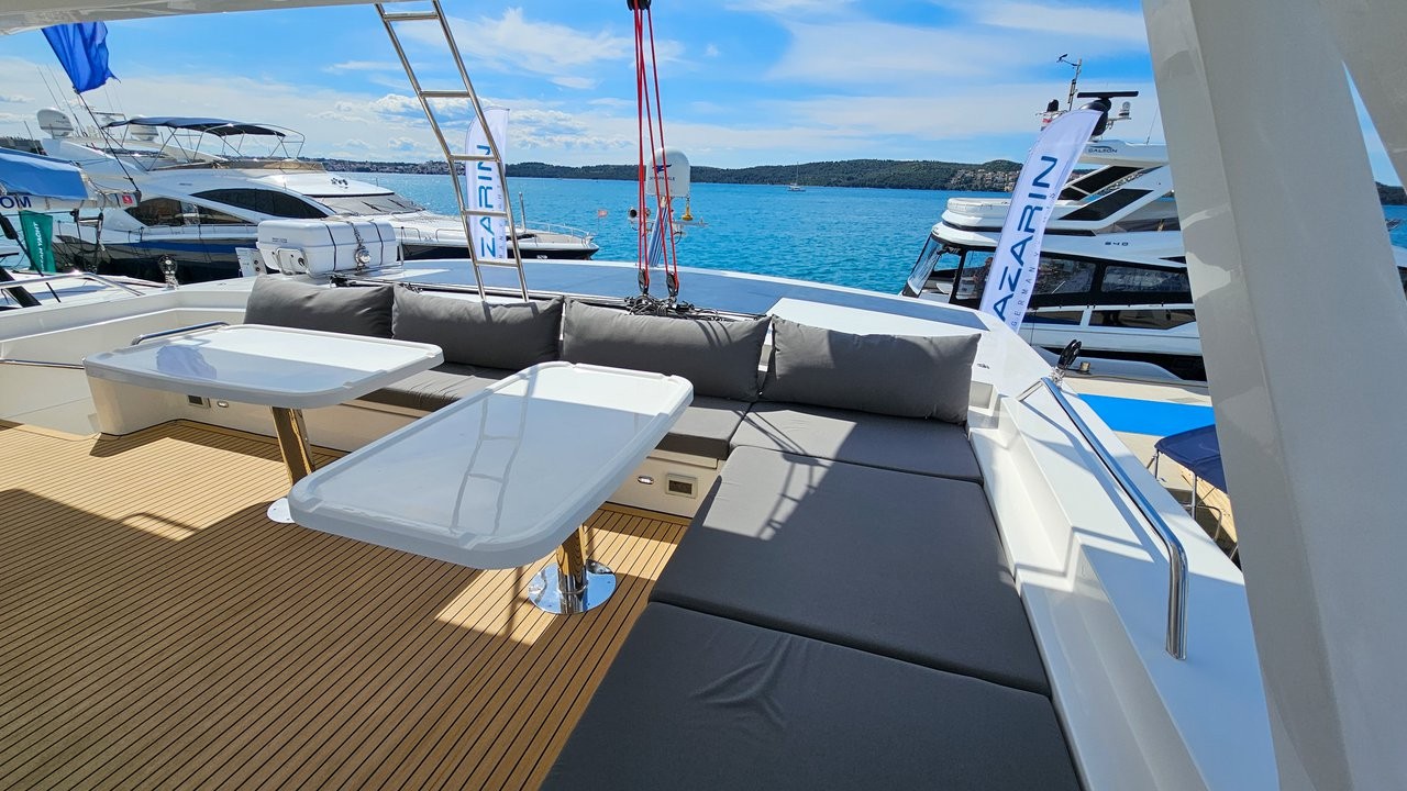 Mazarin 55, October | Yacht Charter Croatia