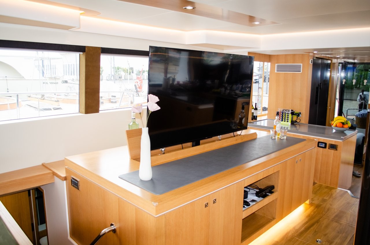 Mazarin 55, October | Yacht Charter Croatia