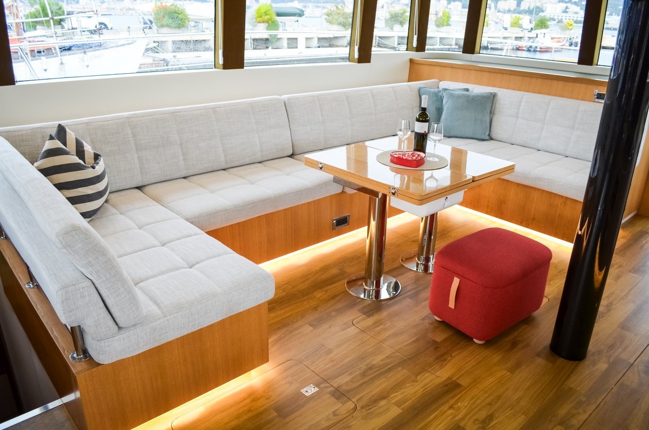 Mazarin 55, October | Yacht Charter Croatia