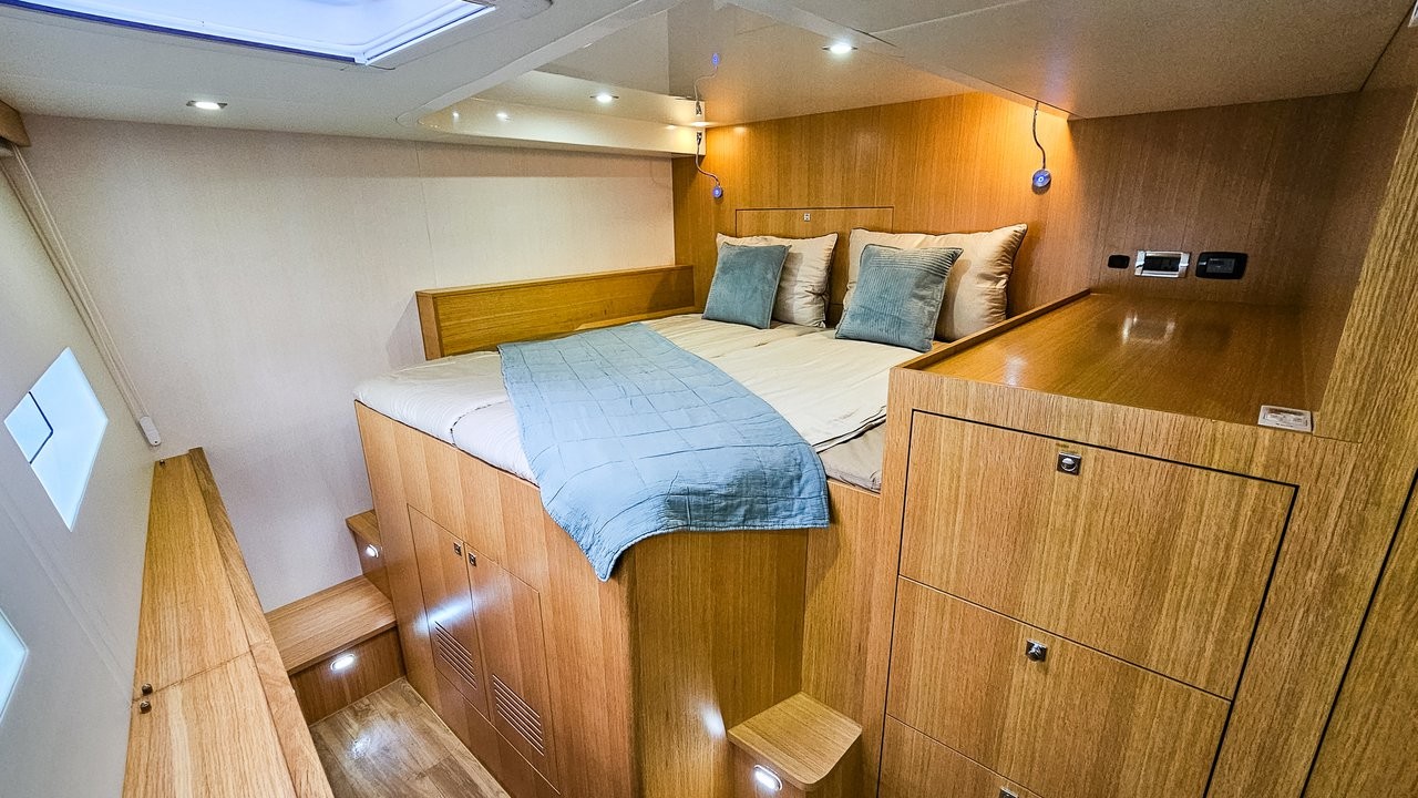 Mazarin 55, October | Yacht Charter Croatia