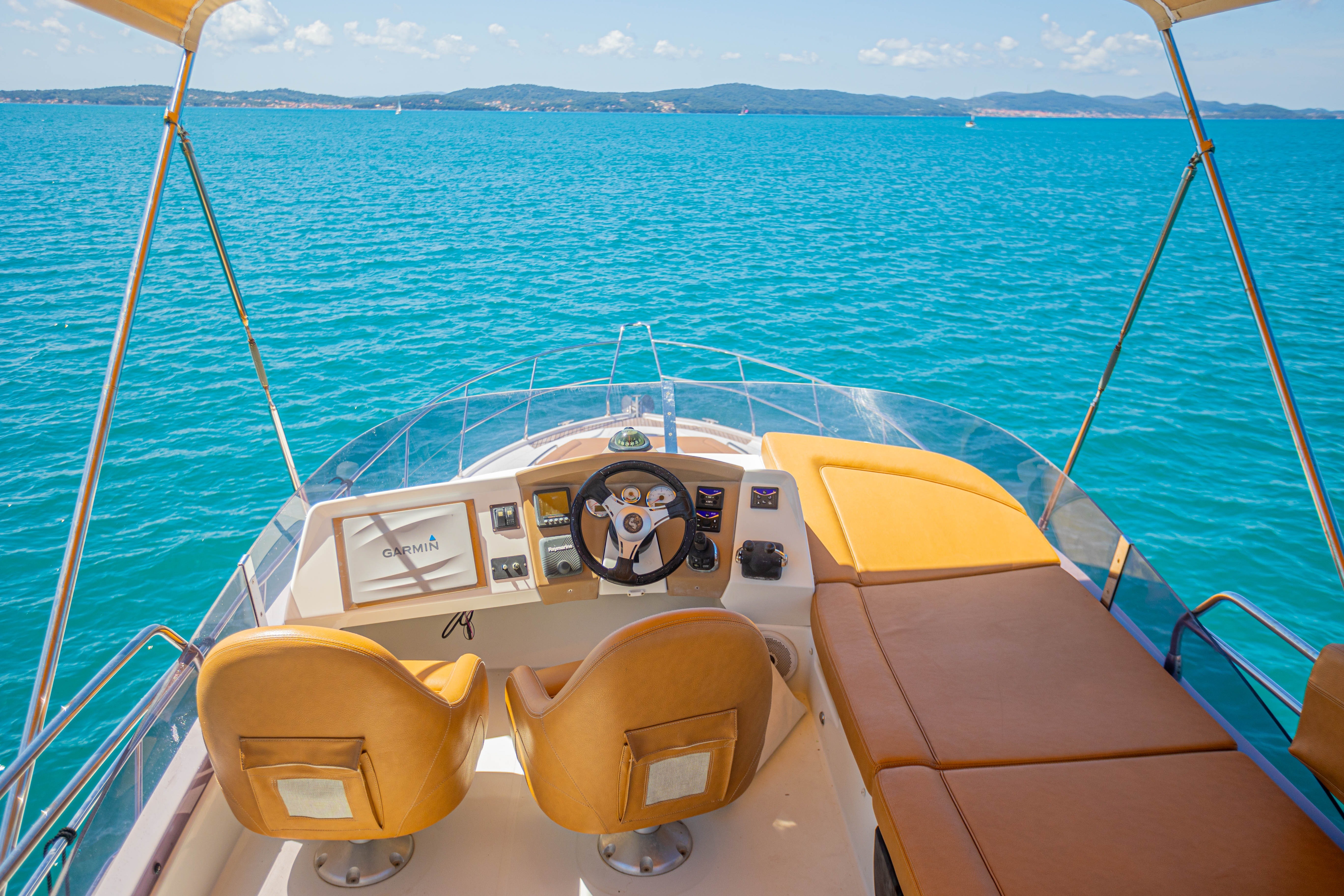 Monte Carlo 47, Lamona | Yacht Charter Croatia