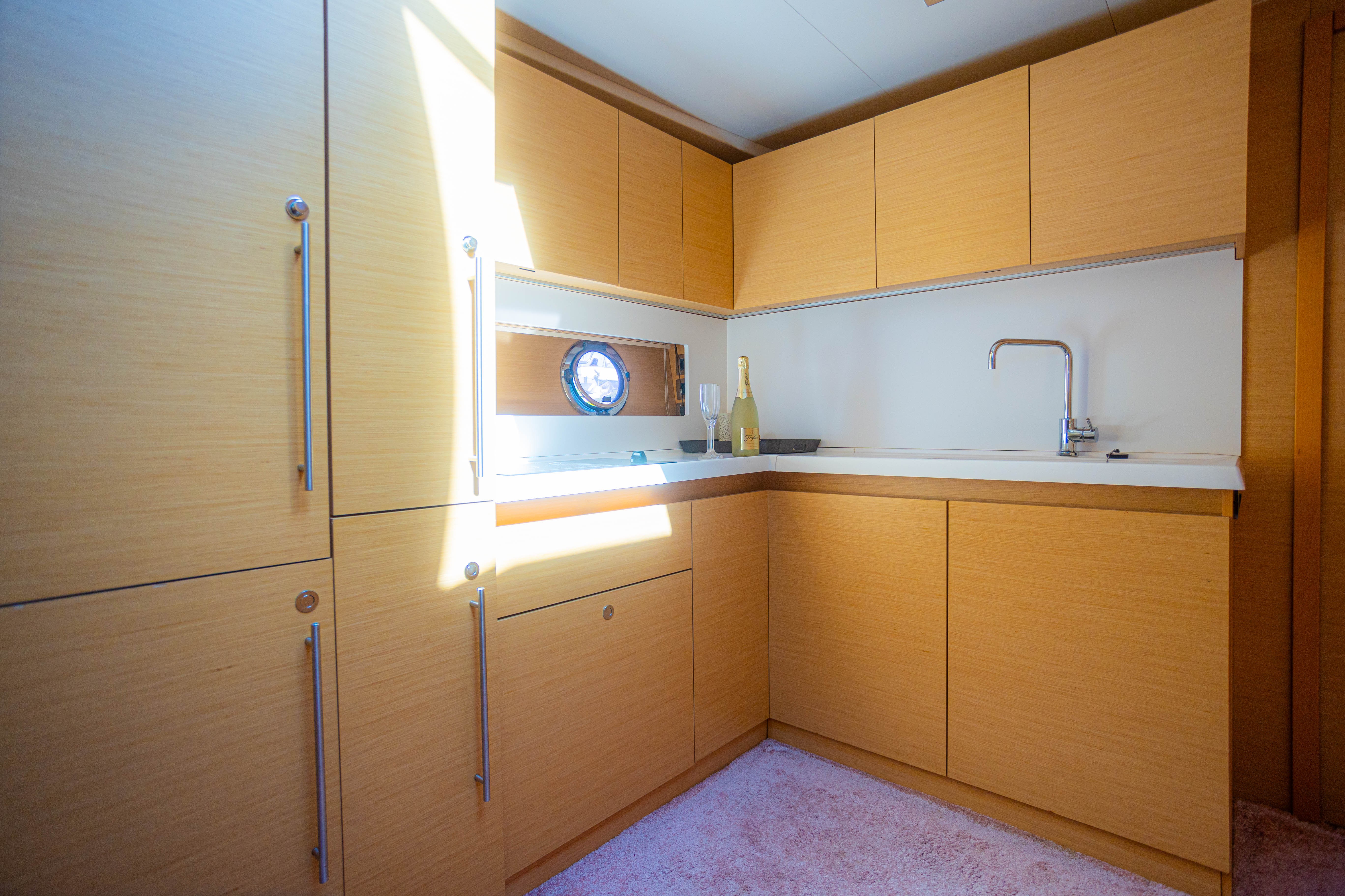 Monte Carlo 47, Lamona | Yacht Charter Croatia