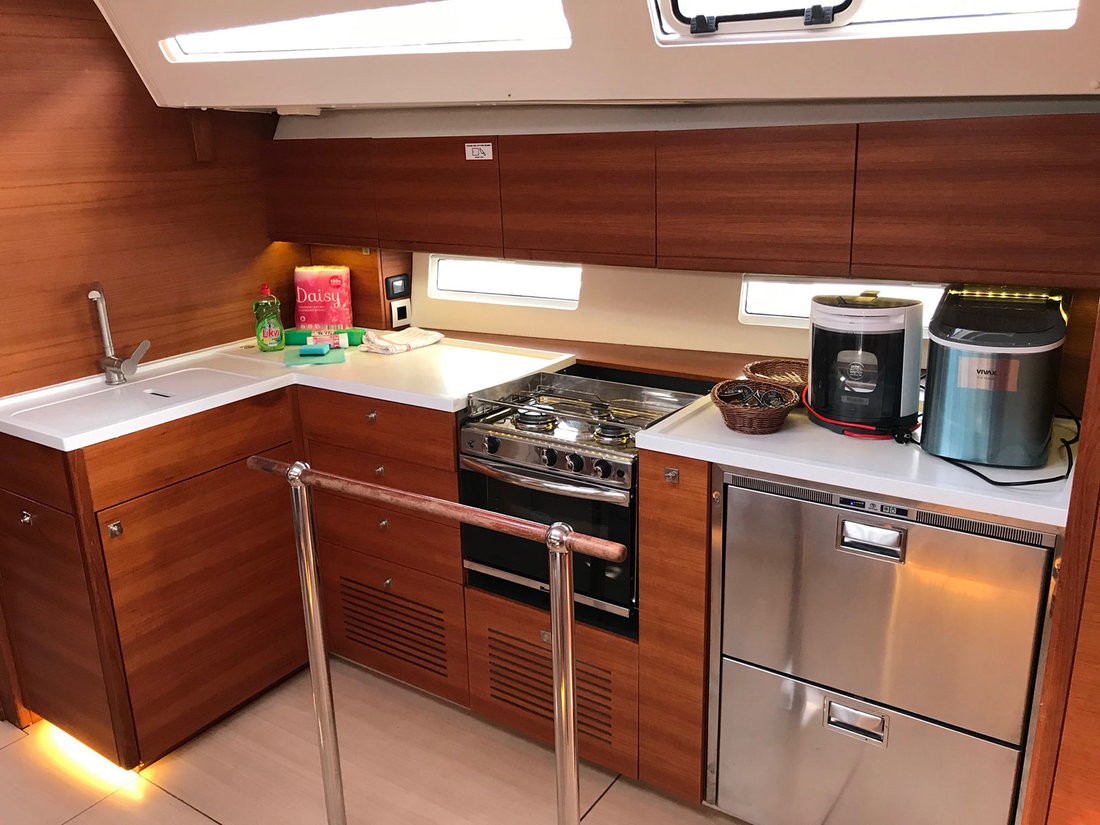 More 55, Athene | Yacht Charter Croatia