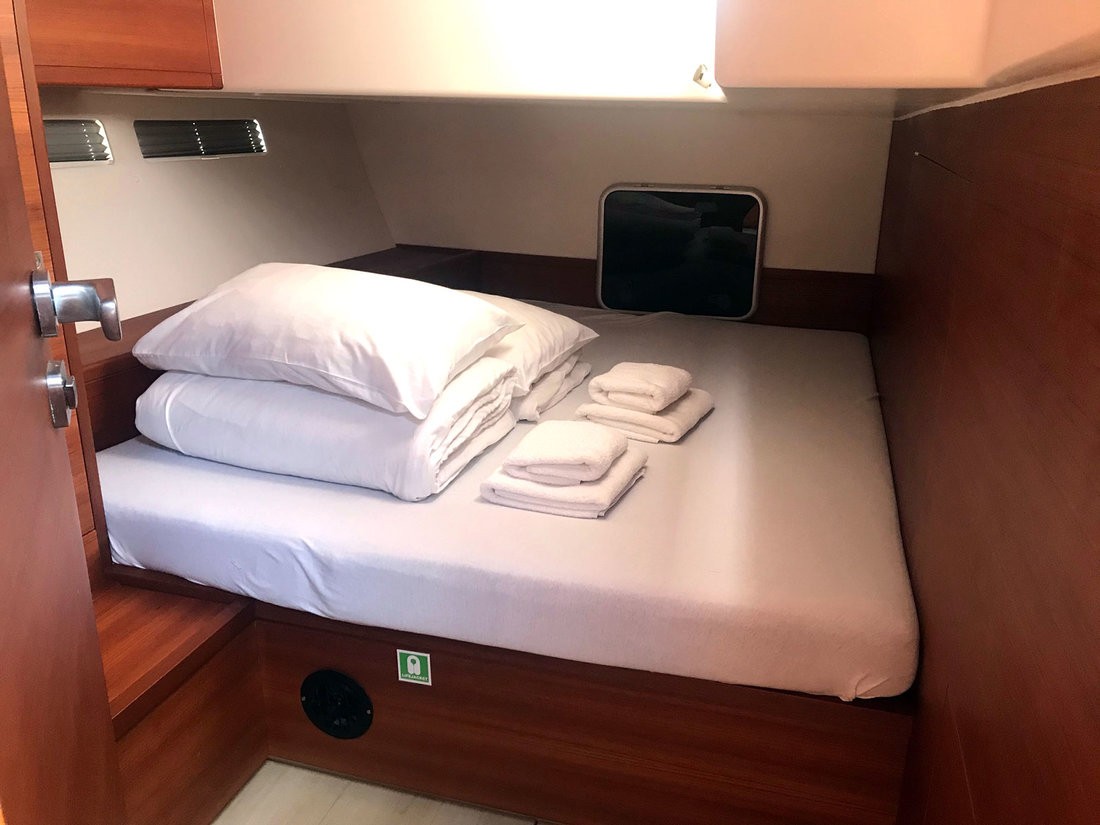 More 55, More Amore | Yacht Charter Croatia