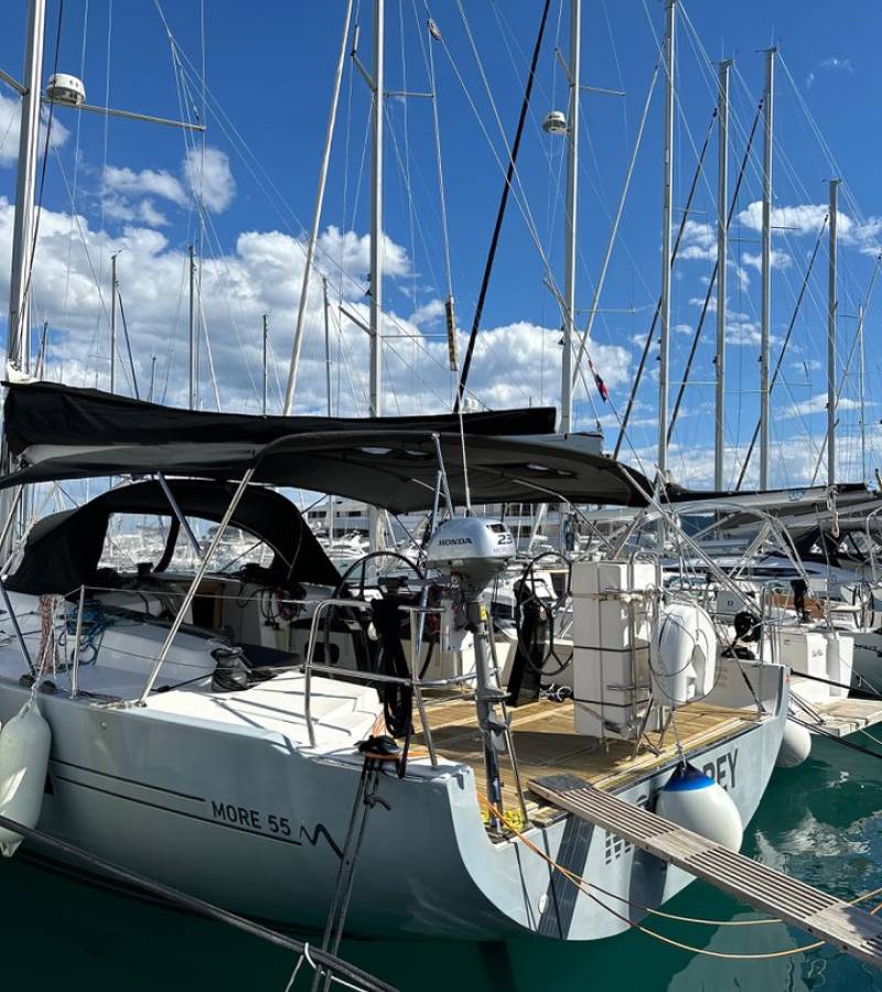 More 55, More Grey | Yacht Charter Croatia
