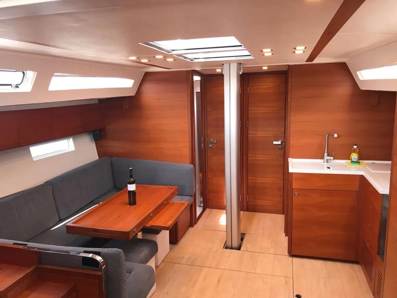 More 55, Solid White | Yacht Charter Croatia