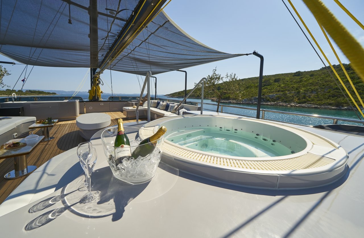 M/S Rara Avis, Rara Avis | Yacht Charter Croatia