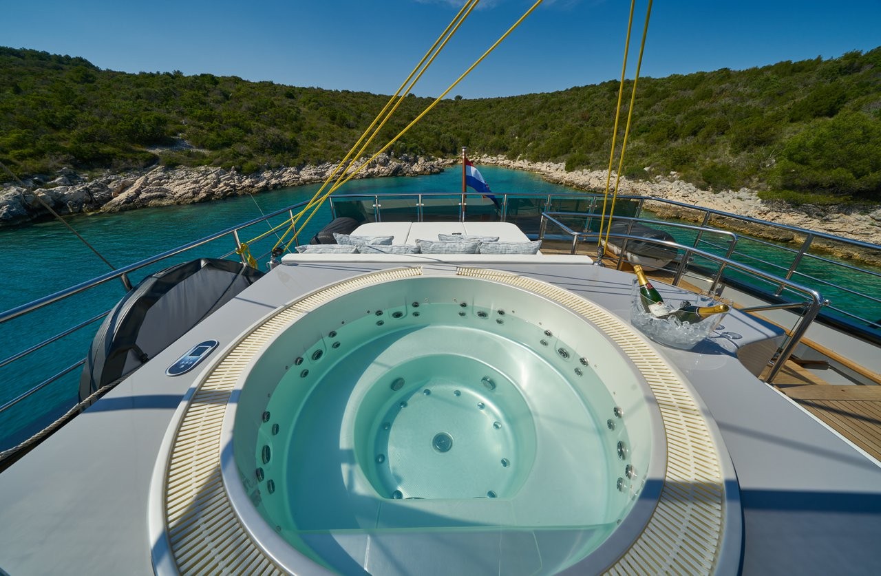 M/S Rara Avis, Rara Avis | Yacht Charter Croatia