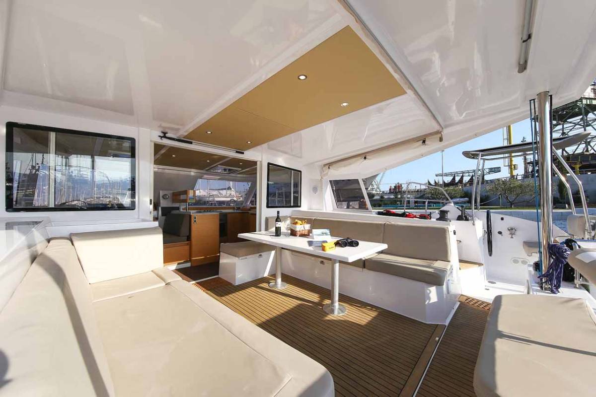 Nautitech 40 Open, Rosa | Yacht Charter Croatia