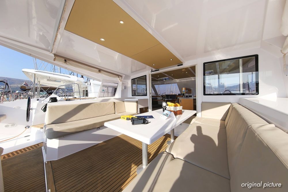 Nautitech 40 Open, Rosa | Yacht Charter Croatia