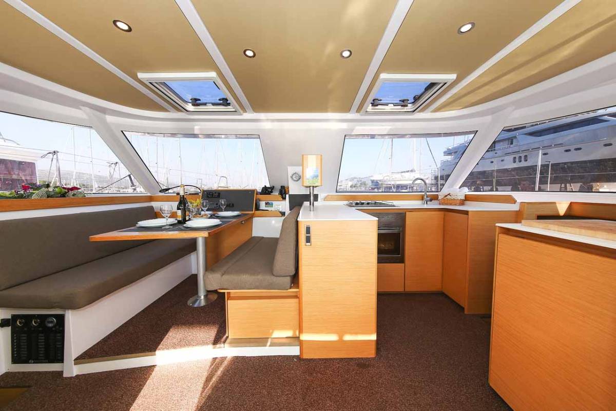 Nautitech 40 Open, Rosa | Yacht Charter Croatia