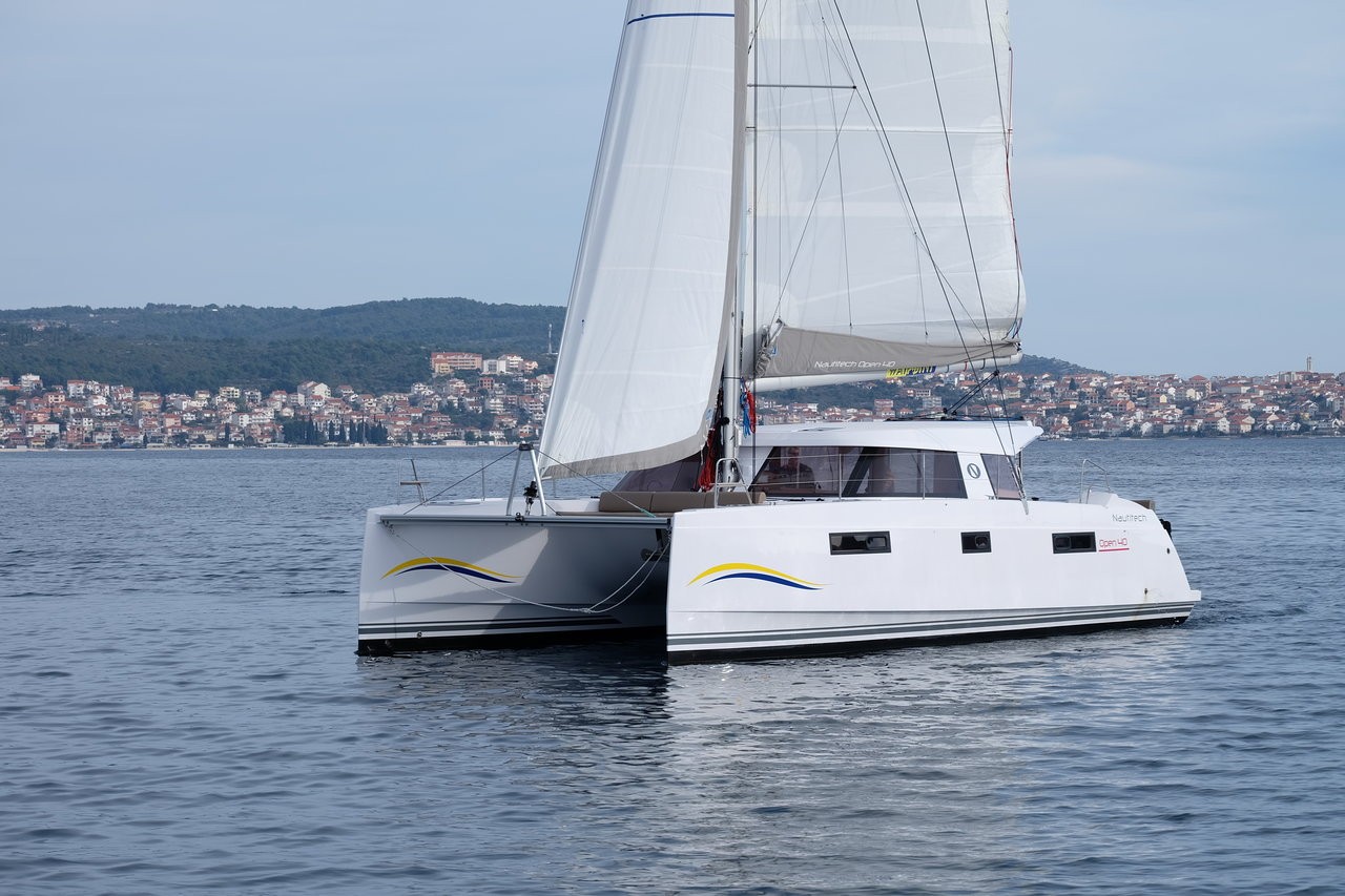 Nautitech 40 Open, Blue Point | Catamaran Charter Croatia