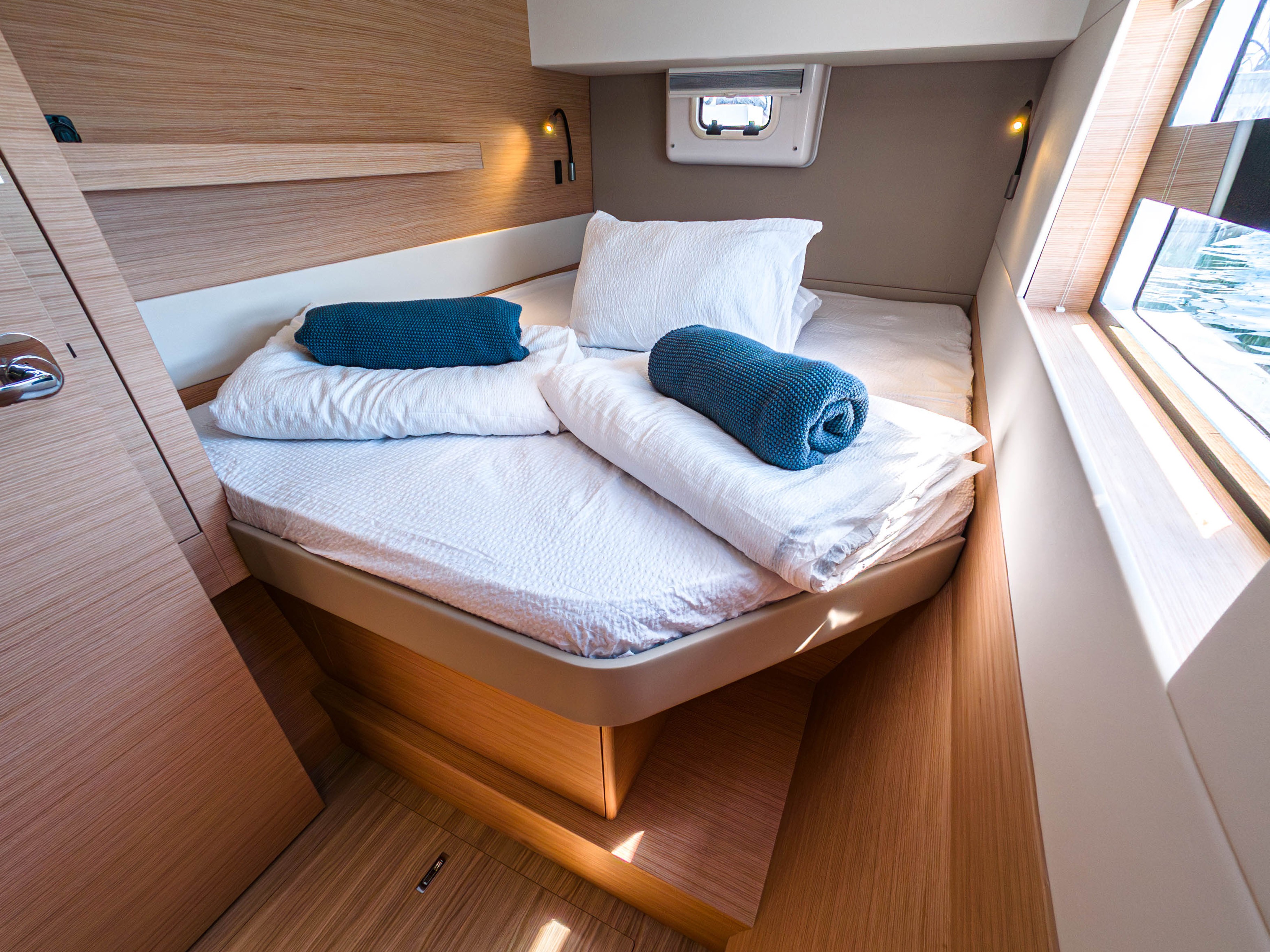 Nautitech 40 Open, Motus | Yacht Charter Croatia