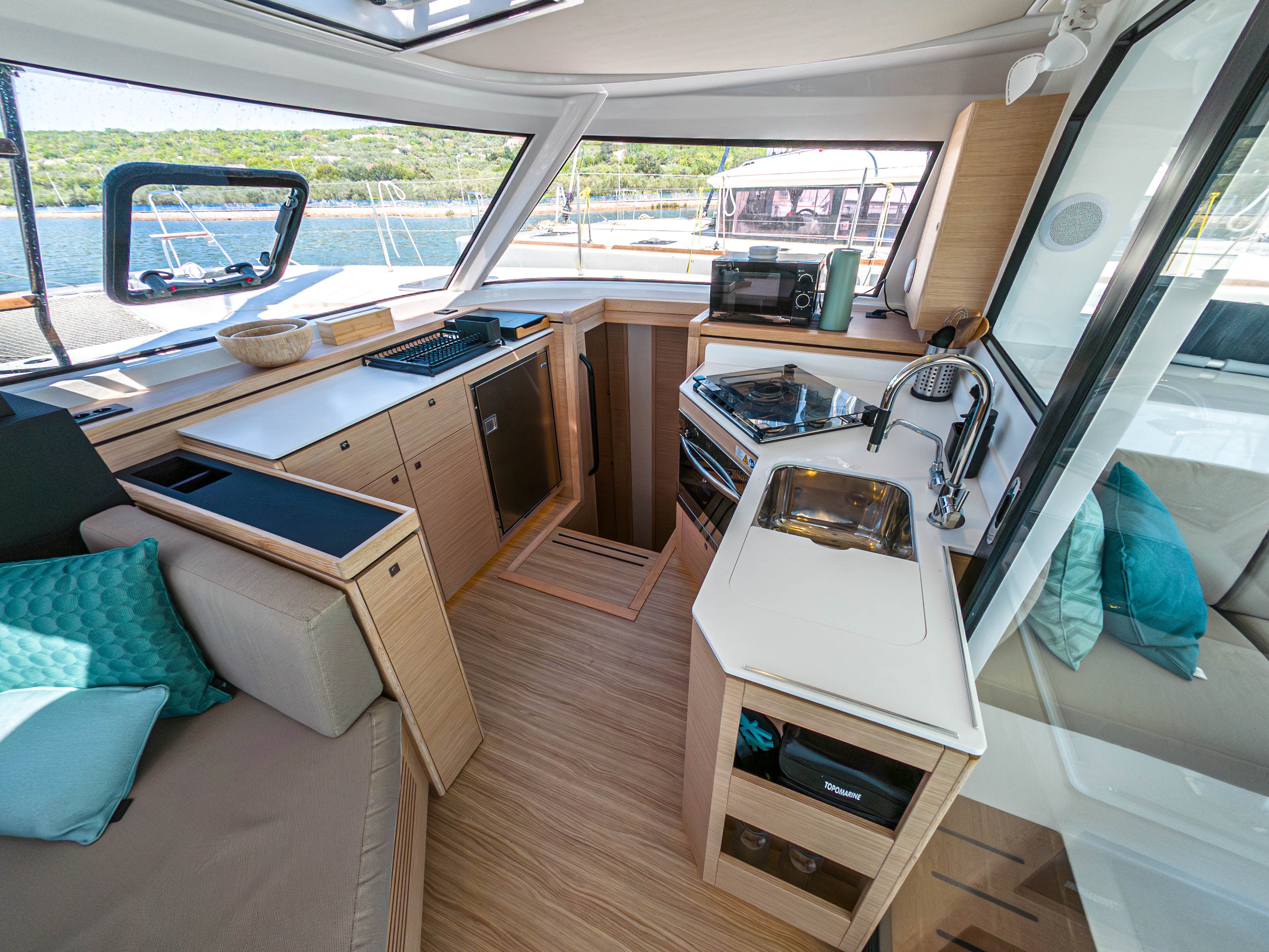 Nautitech 40 Open, Motus | Yacht Charter Croatia