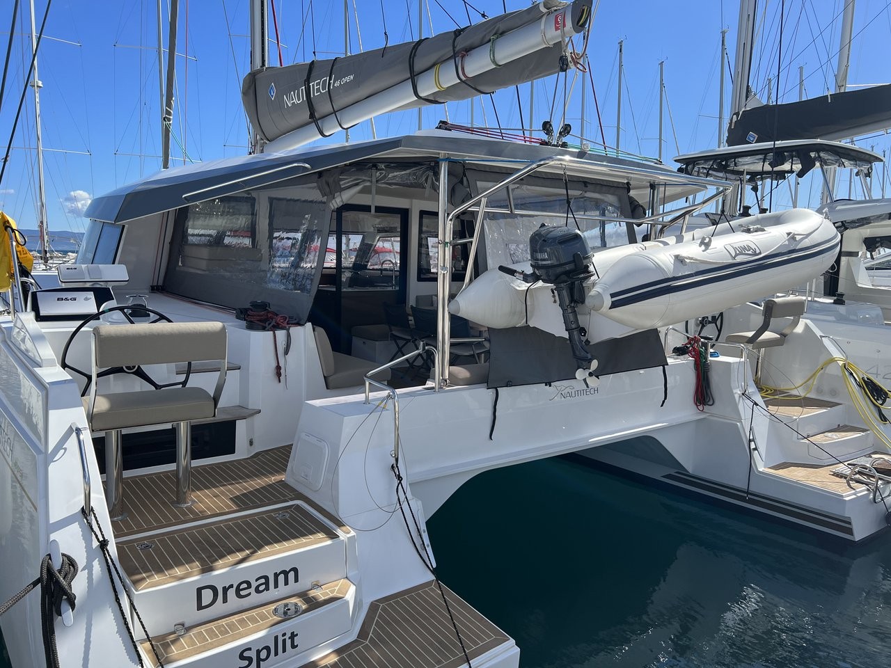 Nautitech 46 Open, Dream (cat) | Yacht Charter Croatia