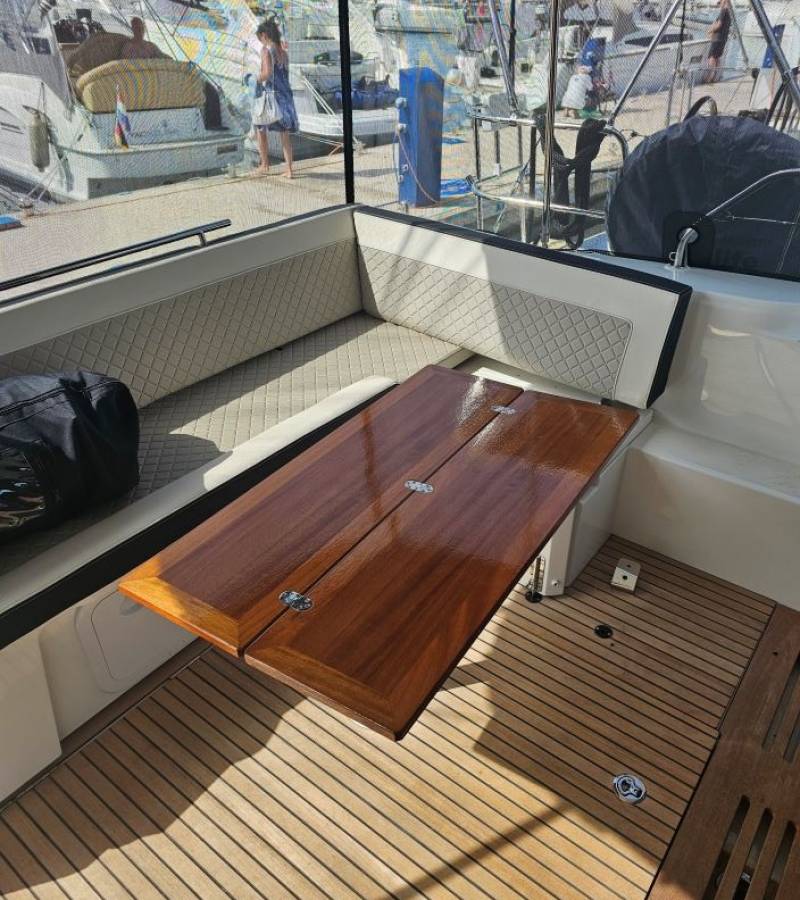 NC 37, Sierra | Yacht Charter Croatia