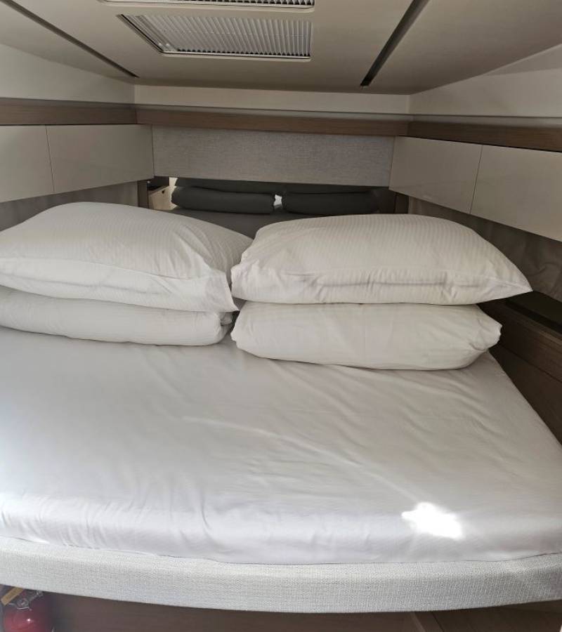 NC 37, Sierra | Yacht Charter Croatia